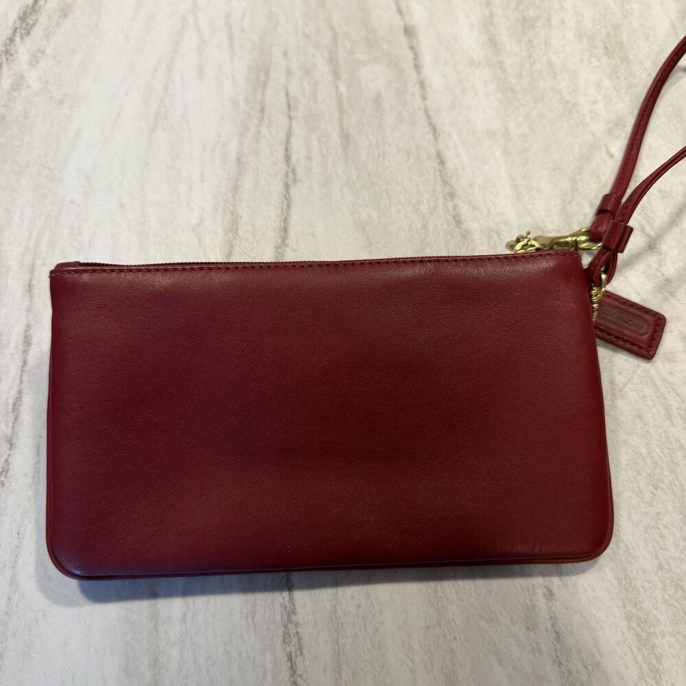 Coach Legacy Classic Red Turn-lock Leather Wristlet wallet - Picture 4 of 5